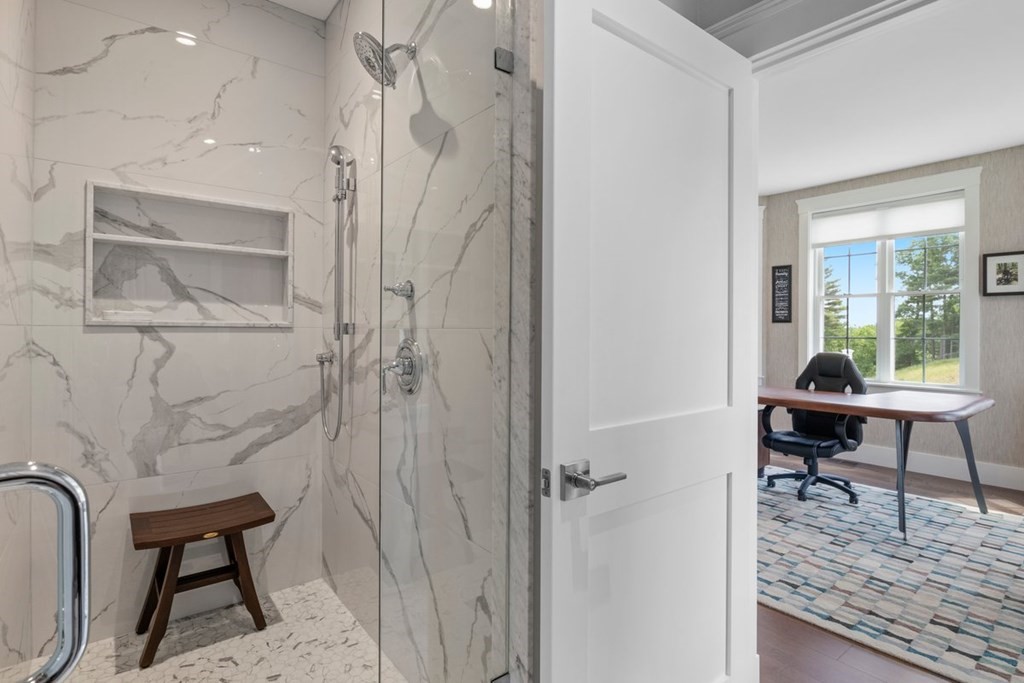 38 Hedgerow Ln. Westwood, MA 02090 - Photo 16 of 42