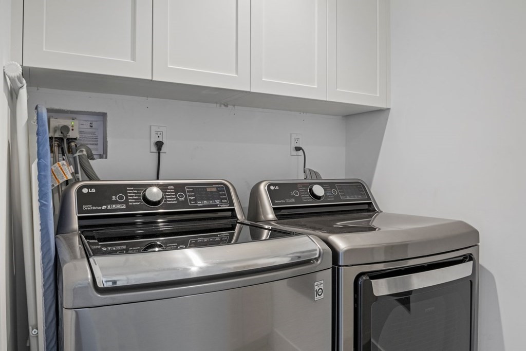 38 Hedgerow Ln. Westwood, MA 02090 - Photo 29 of 42