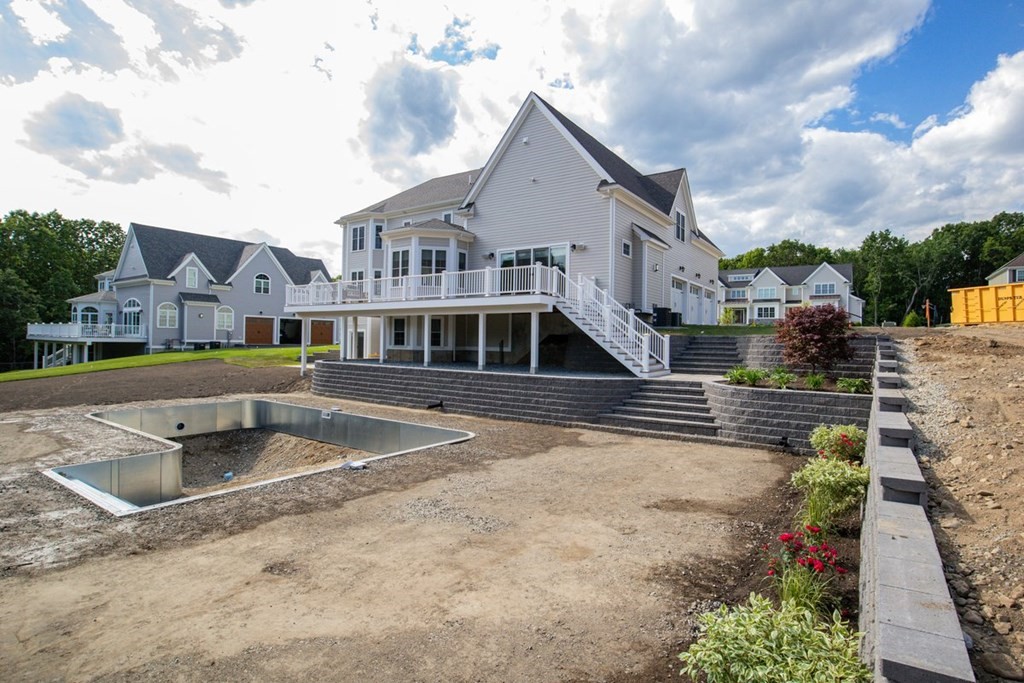 38 Hedgerow Ln. Westwood, MA 02090 - Photo 37 of 42