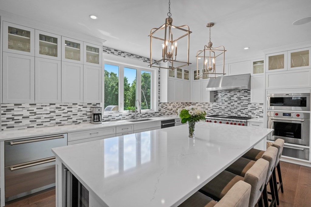 38 Hedgerow Ln. Westwood, MA 02090 - Photo 7 of 42