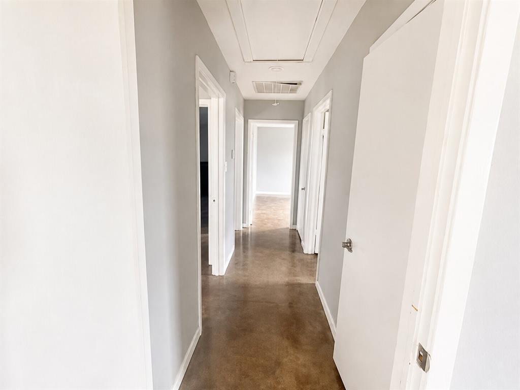 5283 Carpenters Bluff Road Denison, TX 75021 - Photo 5 of 12 Gallery Image 5