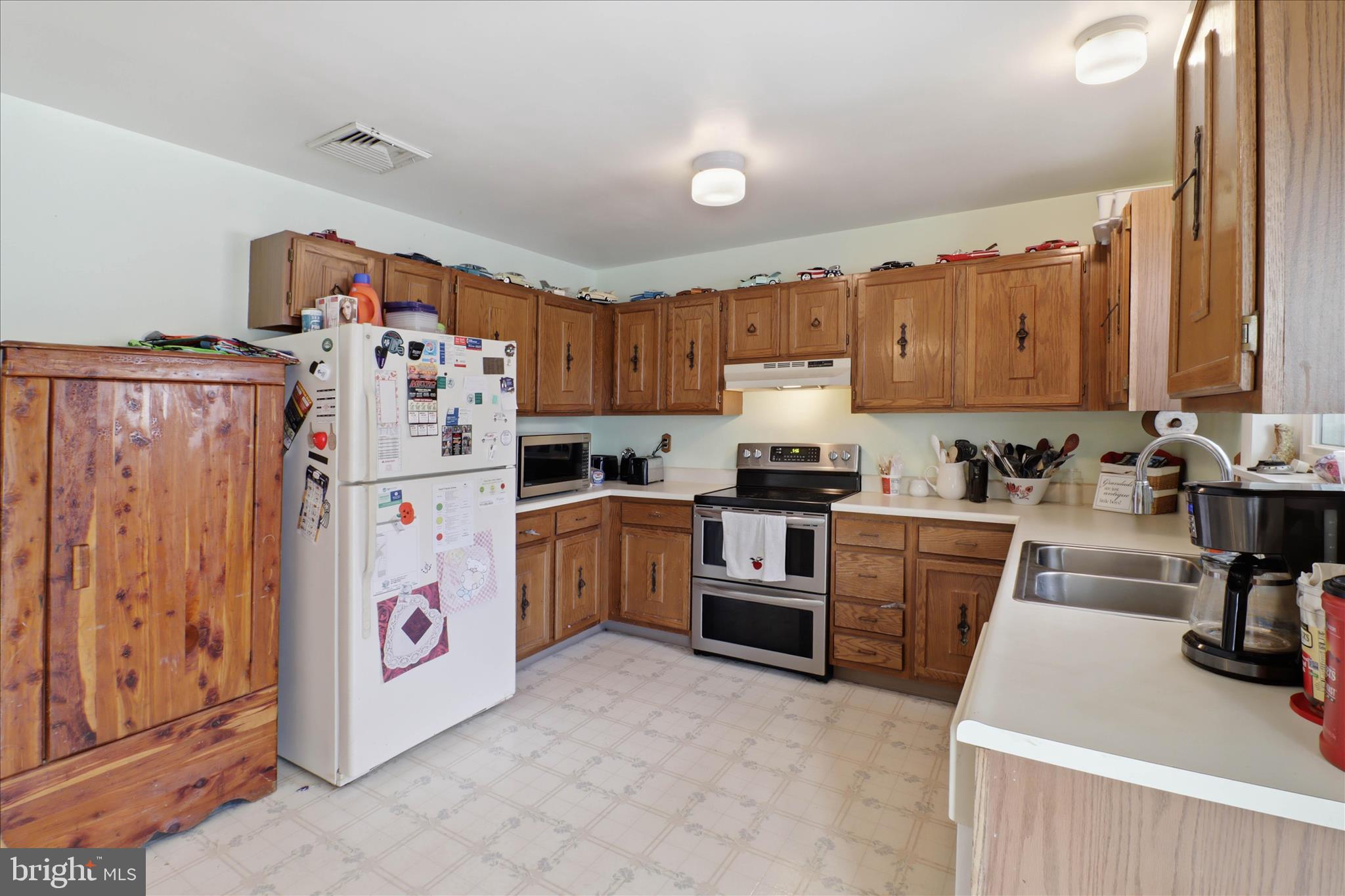 497 Crosswinds Drive Lititz, PA 17543 - Photo 11 of 37