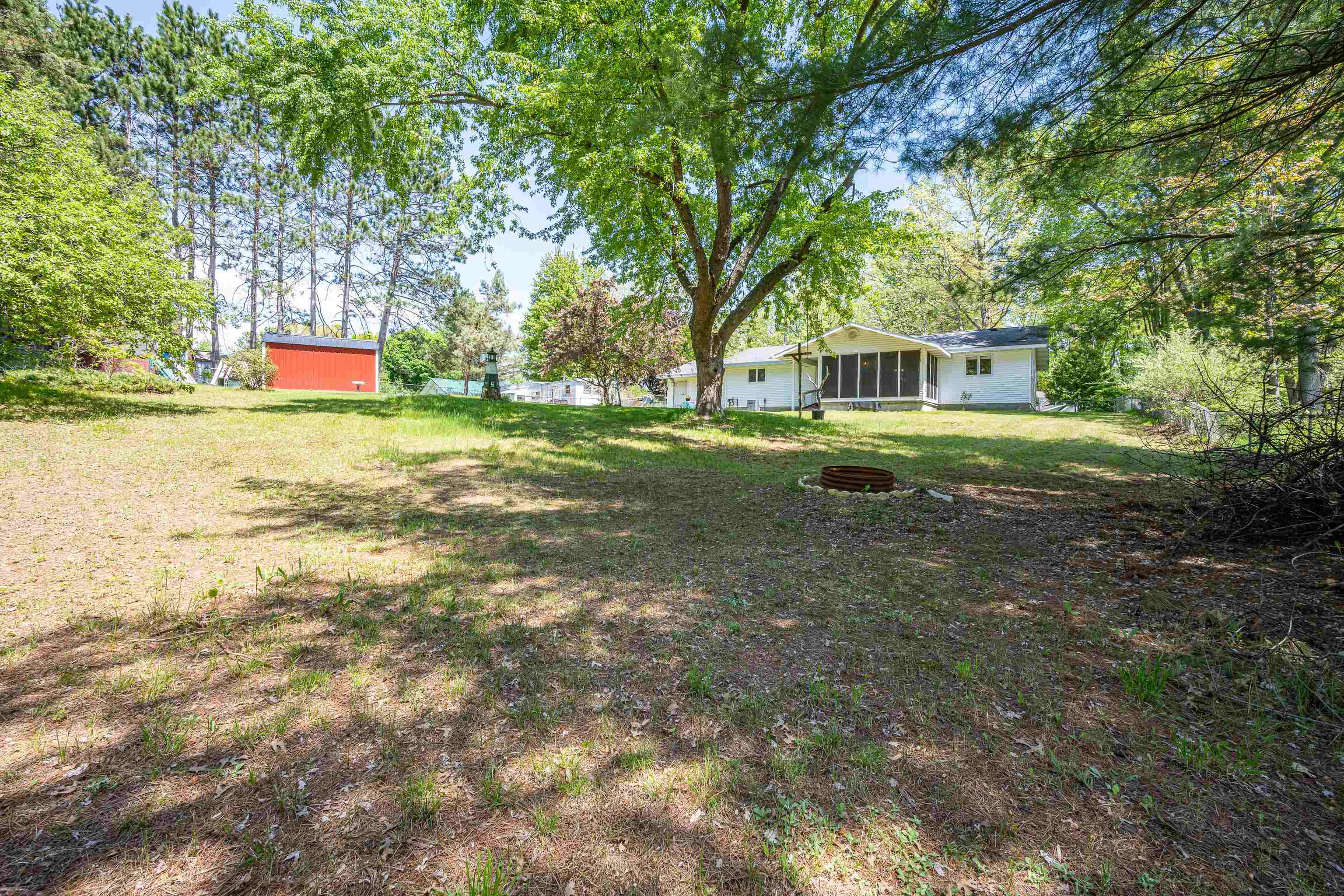 2881 Dean Street Harrison, MI 48625 - Photo 32 of 44