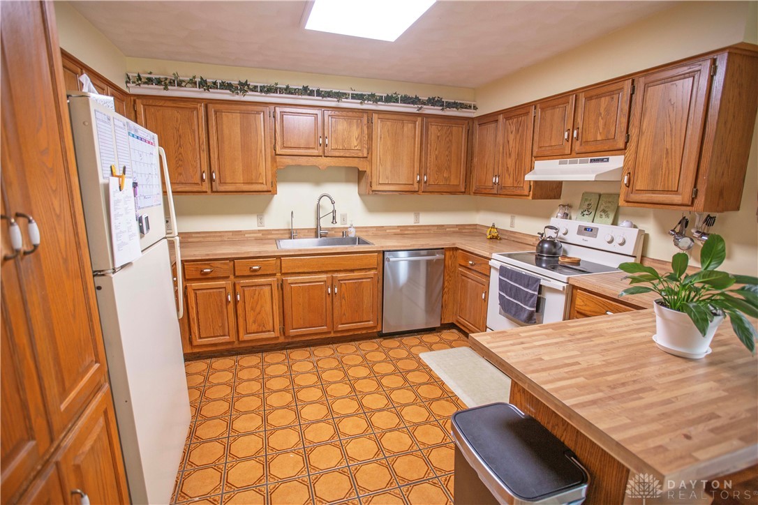 3718 Endover Road Kettering, OH 45439 - Photo 10 of 35 Gallery Image 10
