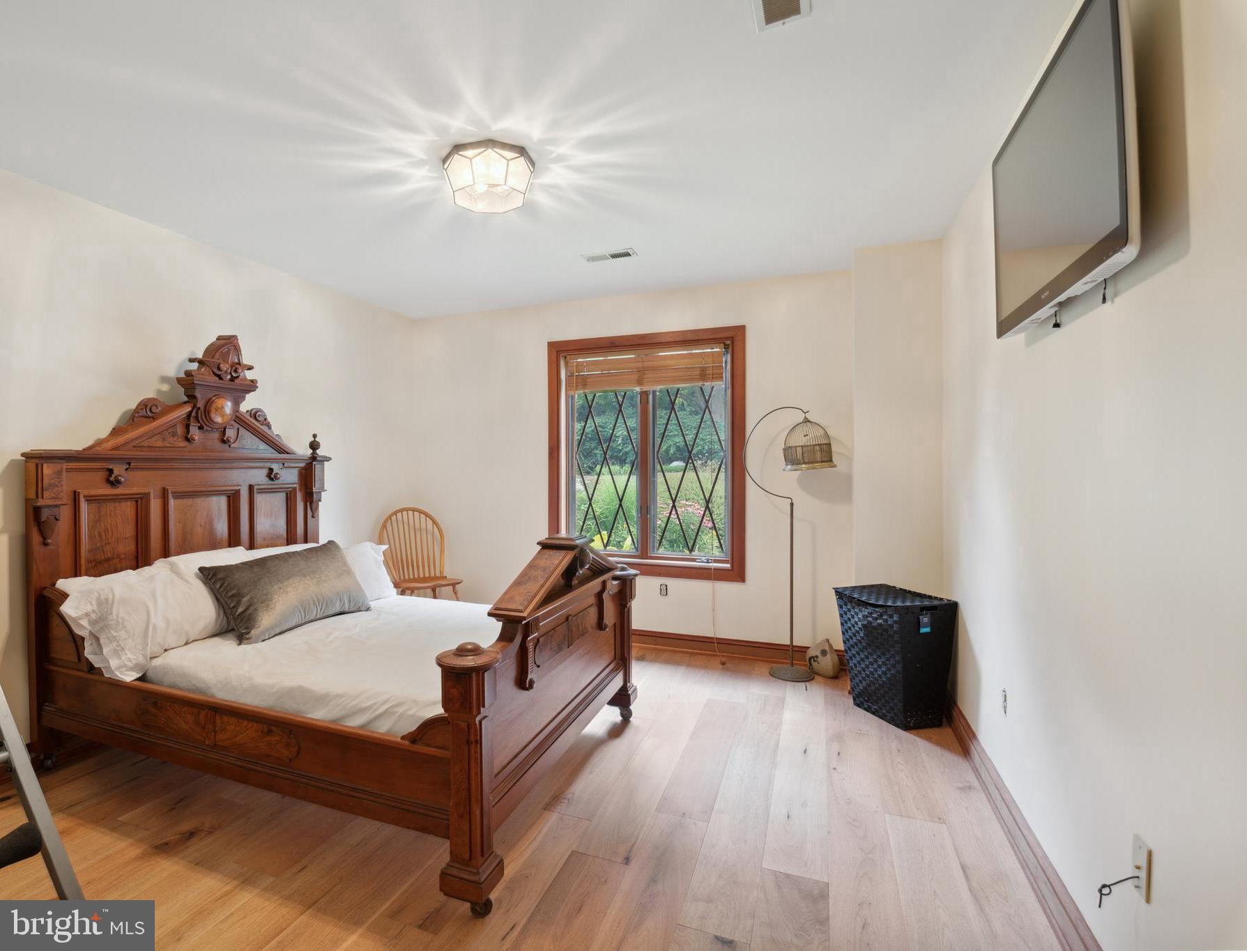 1080 Mt Airy Road Davidsonville, MD 21035 - Photo 30 of 64 a living room with furniture and a window