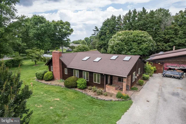 $925,000 | 1080 Mt Airy Road, Davidsonville, MD 21035