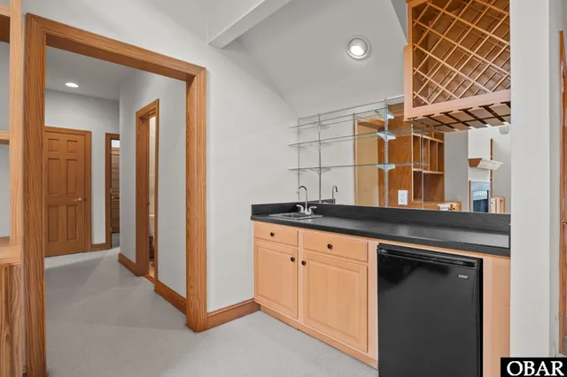 $899,900 | 147 South Dogwood Trail, Southern Shores, NC 27949