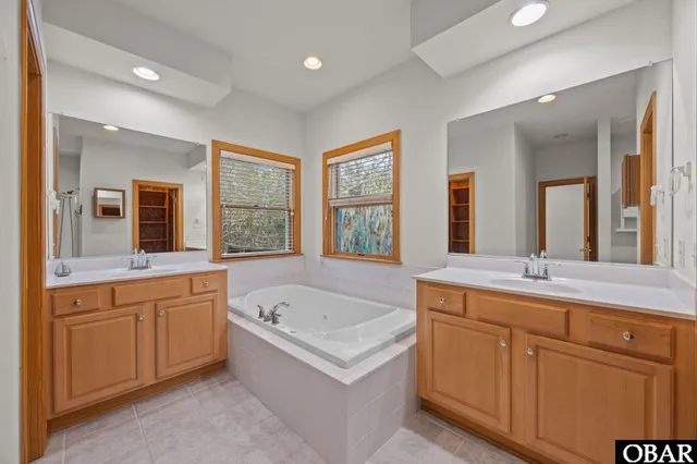 $899,900 | 147 South Dogwood Trail, Southern Shores, NC 27949