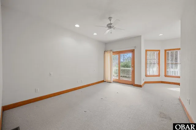 $899,900 | 147 South Dogwood Trail, Southern Shores, NC 27949