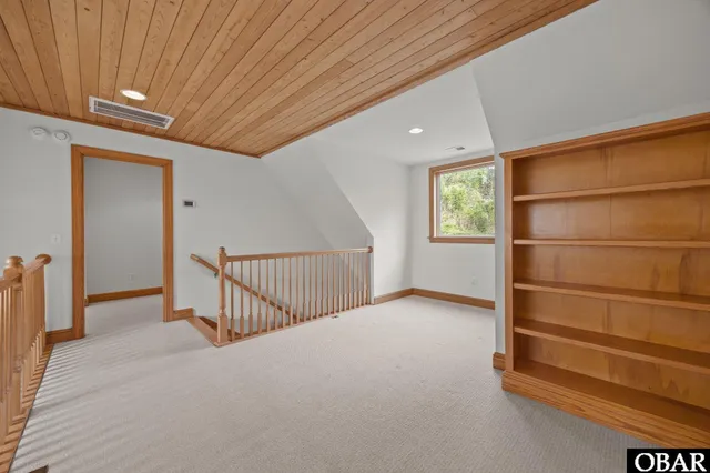 $899,900 | 147 South Dogwood Trail, Southern Shores, NC 27949