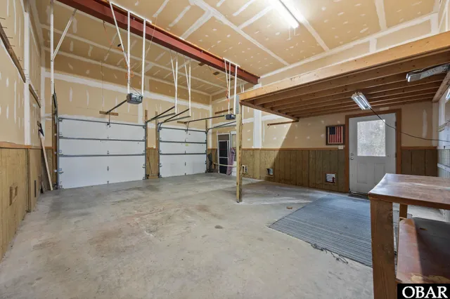 $899,900 | 147 South Dogwood Trail, Southern Shores, NC 27949