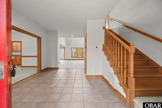 $899,900 | 147 South Dogwood Trail, Southern Shores, NC 27949