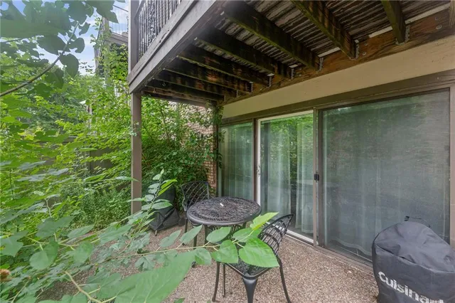 $159,000 | 5125 West 75th Street, Prairie Village, KS 66208