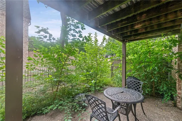 $159,000 | 5125 West 75th Street, Prairie Village, KS 66208