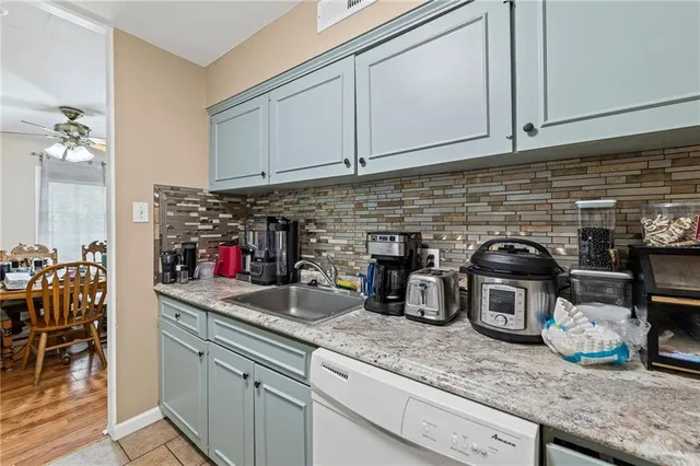 $159,000 | 5125 West 75th Street, Prairie Village, KS 66208