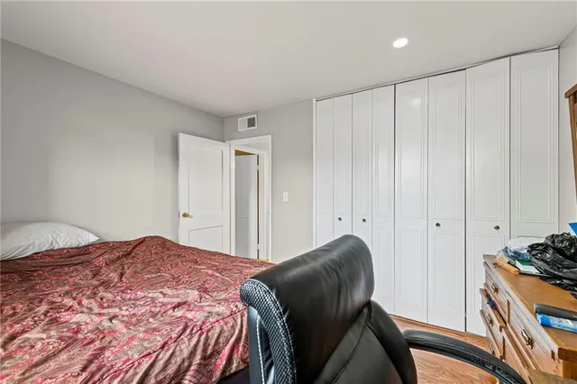 $159,000 | 5125 West 75th Street, Prairie Village, KS 66208