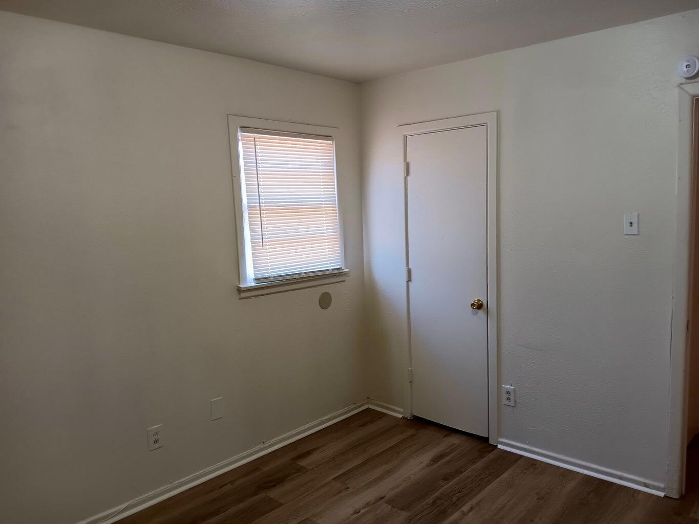 1937 East Colgate Street Lubbock, TX 79403 - Photo 8 of 11 20251019011125259312000000-o