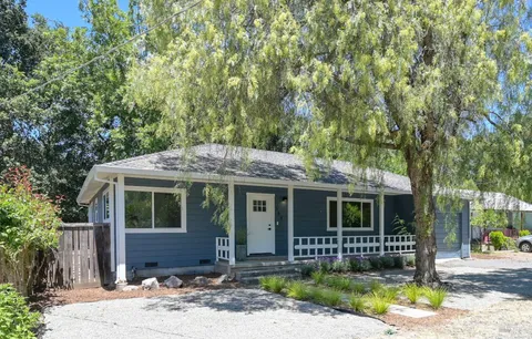 $695,000 | 153 Fairview Lane, Sonoma, CA 95476