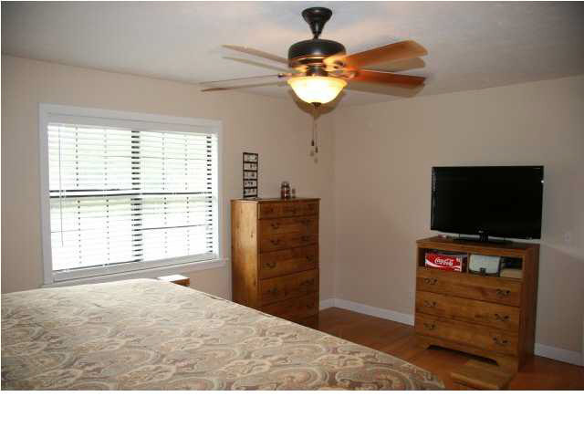 987 Franklin Road Morton, MS 39117 - Photo 8 of 14 Another view of master bedroom.