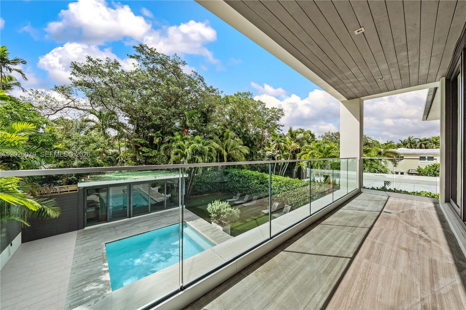 5061 North Bay Road Miami Beach, FL 33140 - Photo 19 of 63
