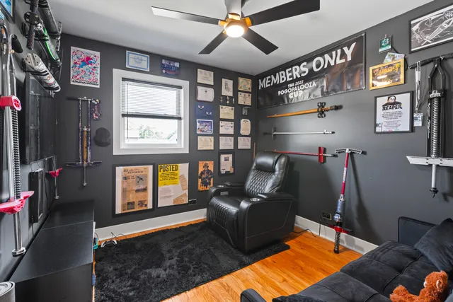 $359,900 | 5823 Stuart Lane, Oak Forest, IL 60452