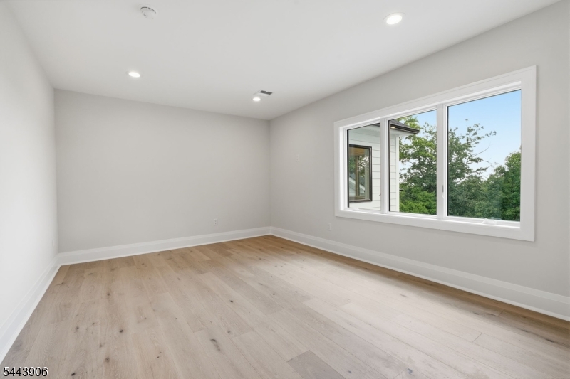180 Round Top Road Bernardsville, NJ 07924 - Photo 18 of 50