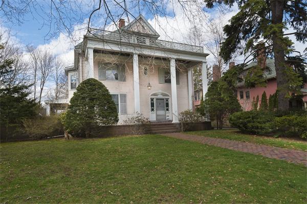 15 Calumet Road Winchester, MA 01890 - Photo 1 of 21 Gallery Image 1