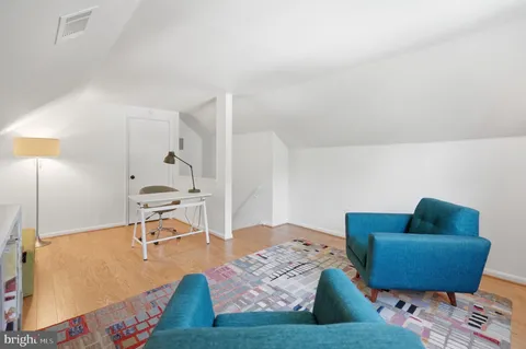 $939,990 | 810 Duke Street, Rockville, MD 20850
