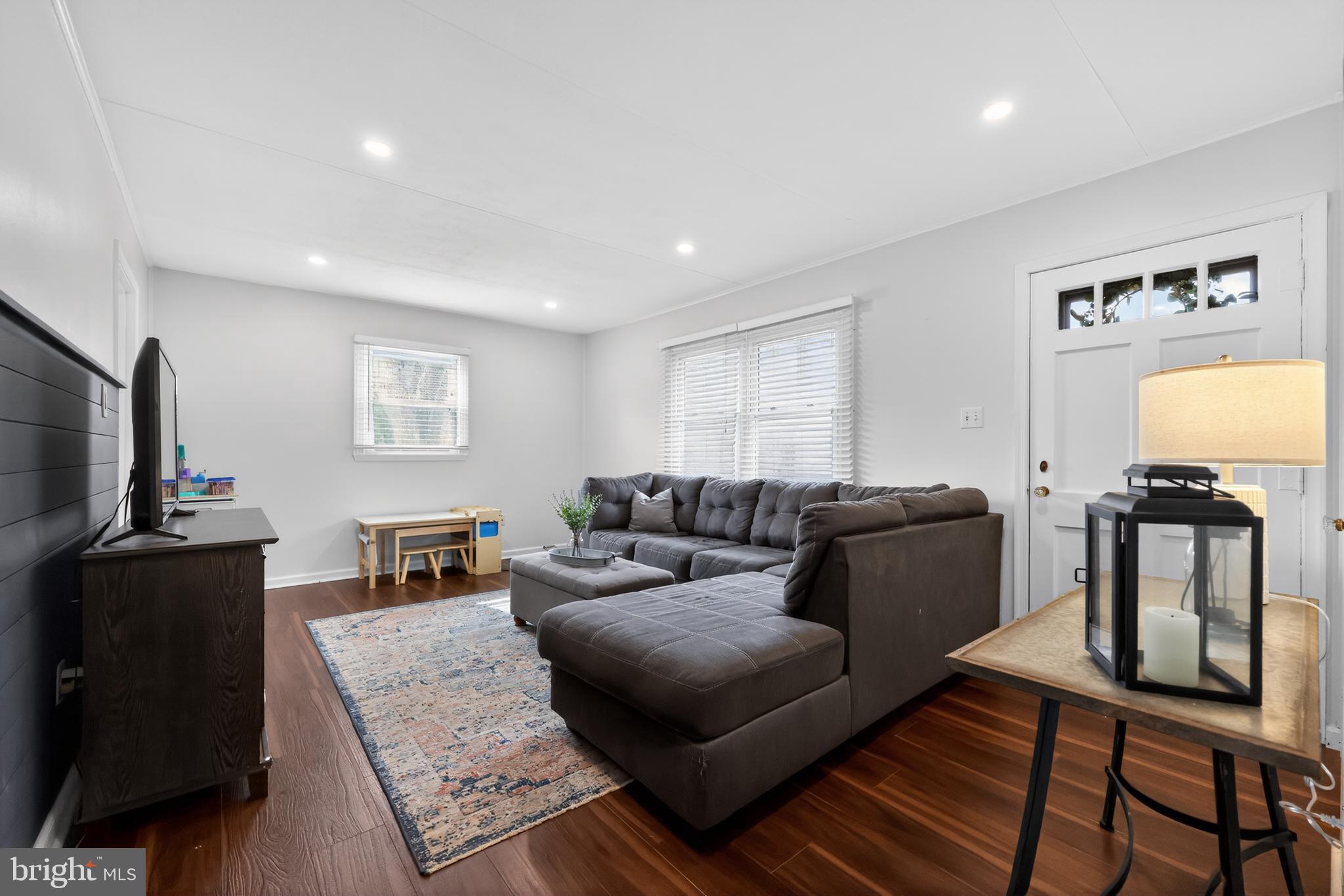 111 Gable Road Paoli, PA 19301 - Photo 11 of 25 Living Room