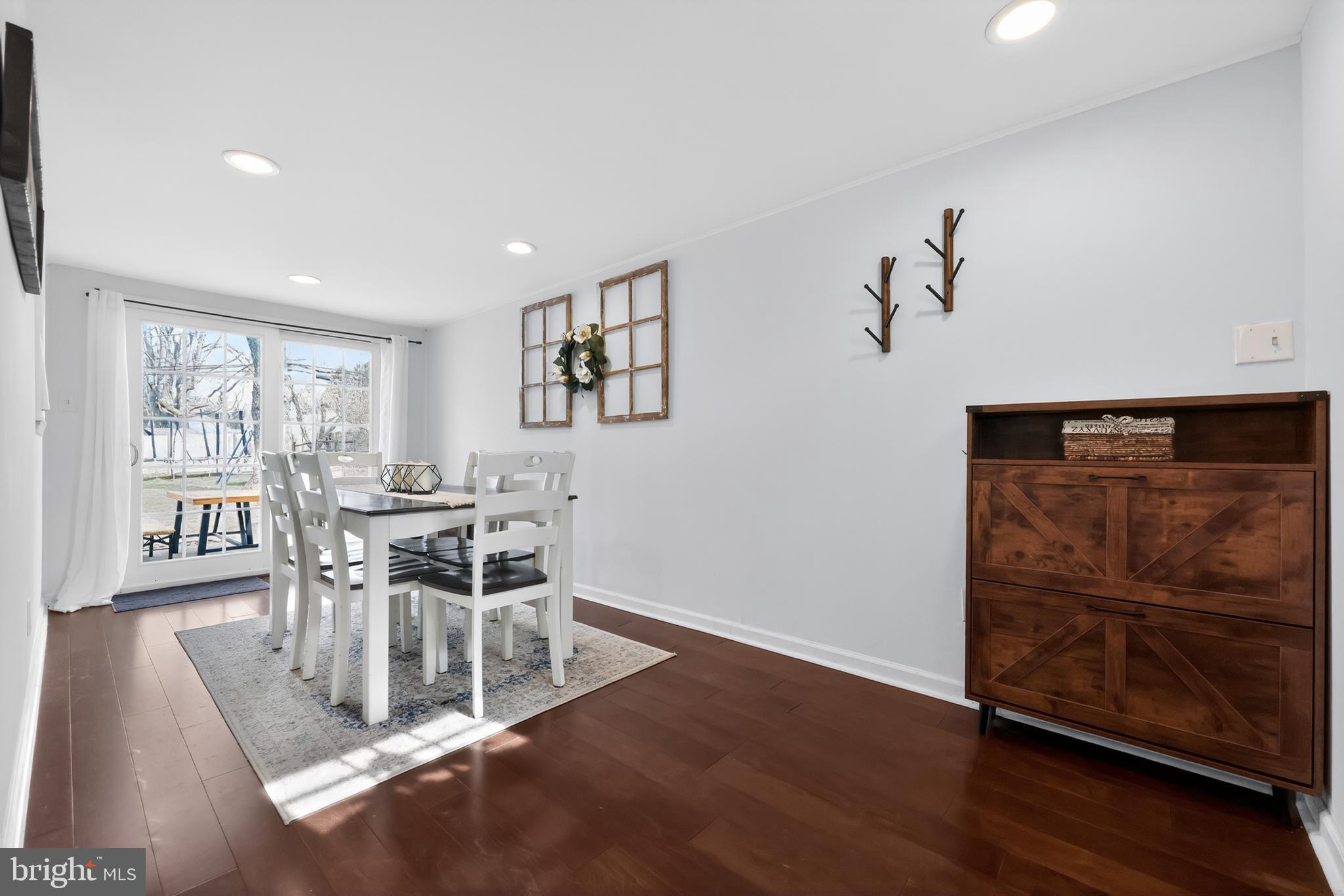 111 Gable Road Paoli, PA 19301 - Photo 5 of 25 Dining Room
