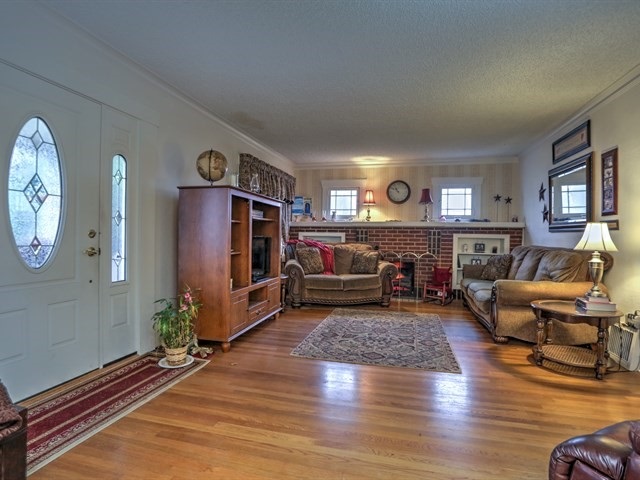 4406 North Best Road Spokane Valley, WA 99216 - Photo 4 of 20