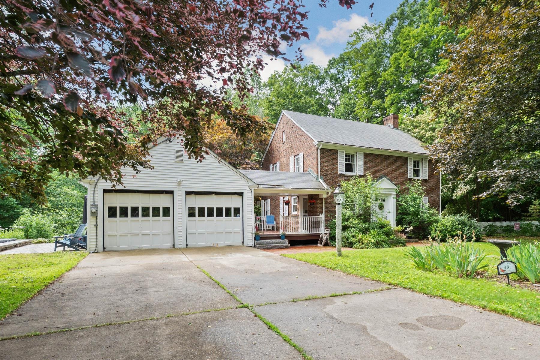 48 Pleasant Street Epping, NH 03042 - Photo 2 of 44