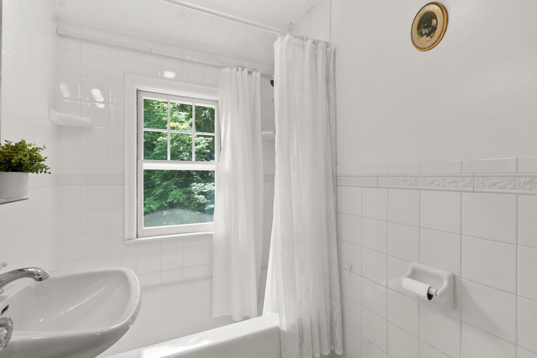 48 Pleasant Street Epping, NH 03042 - Photo 21 of 44