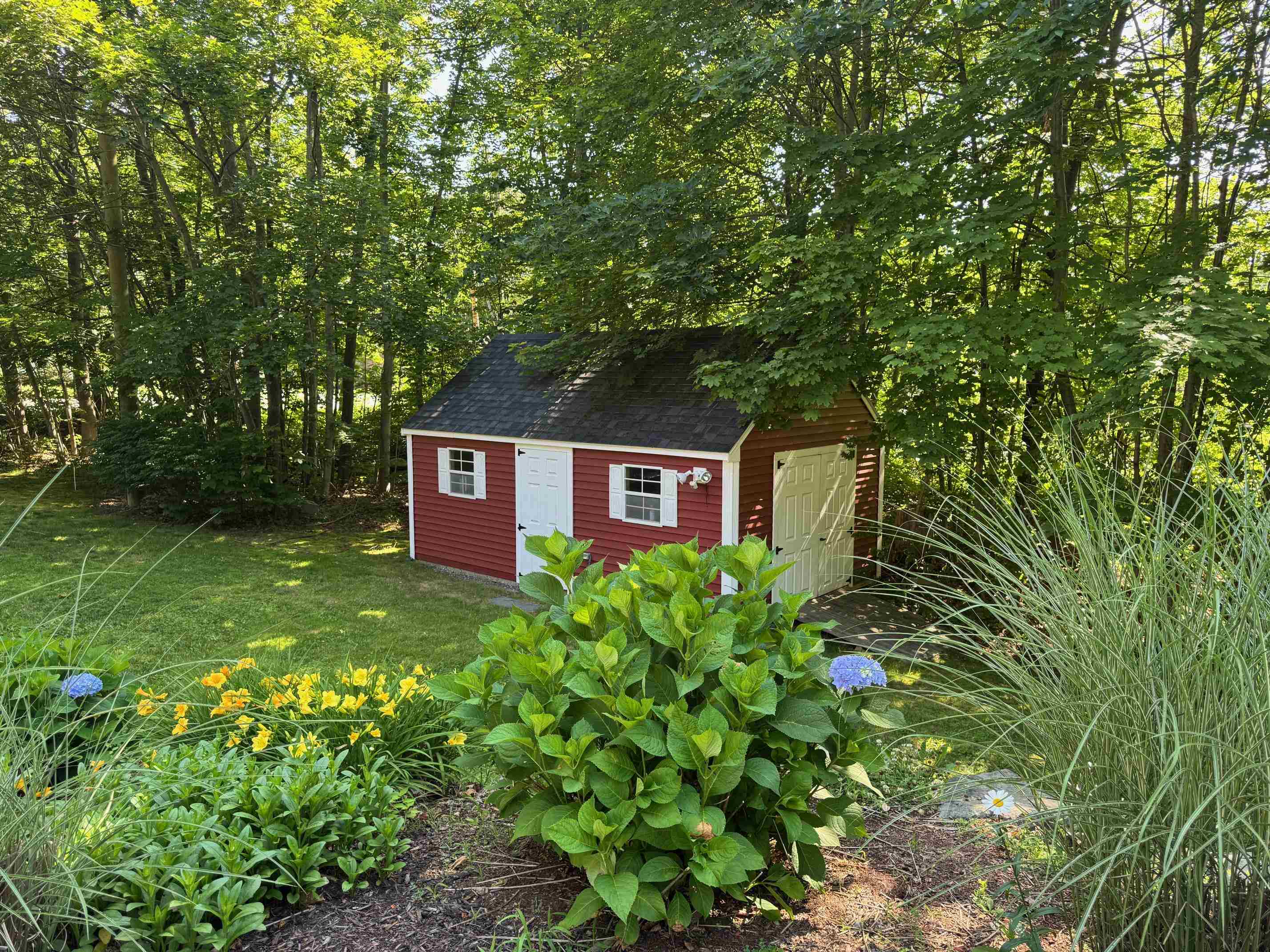 48 Pleasant Street Epping, NH 03042 - Photo 40 of 44