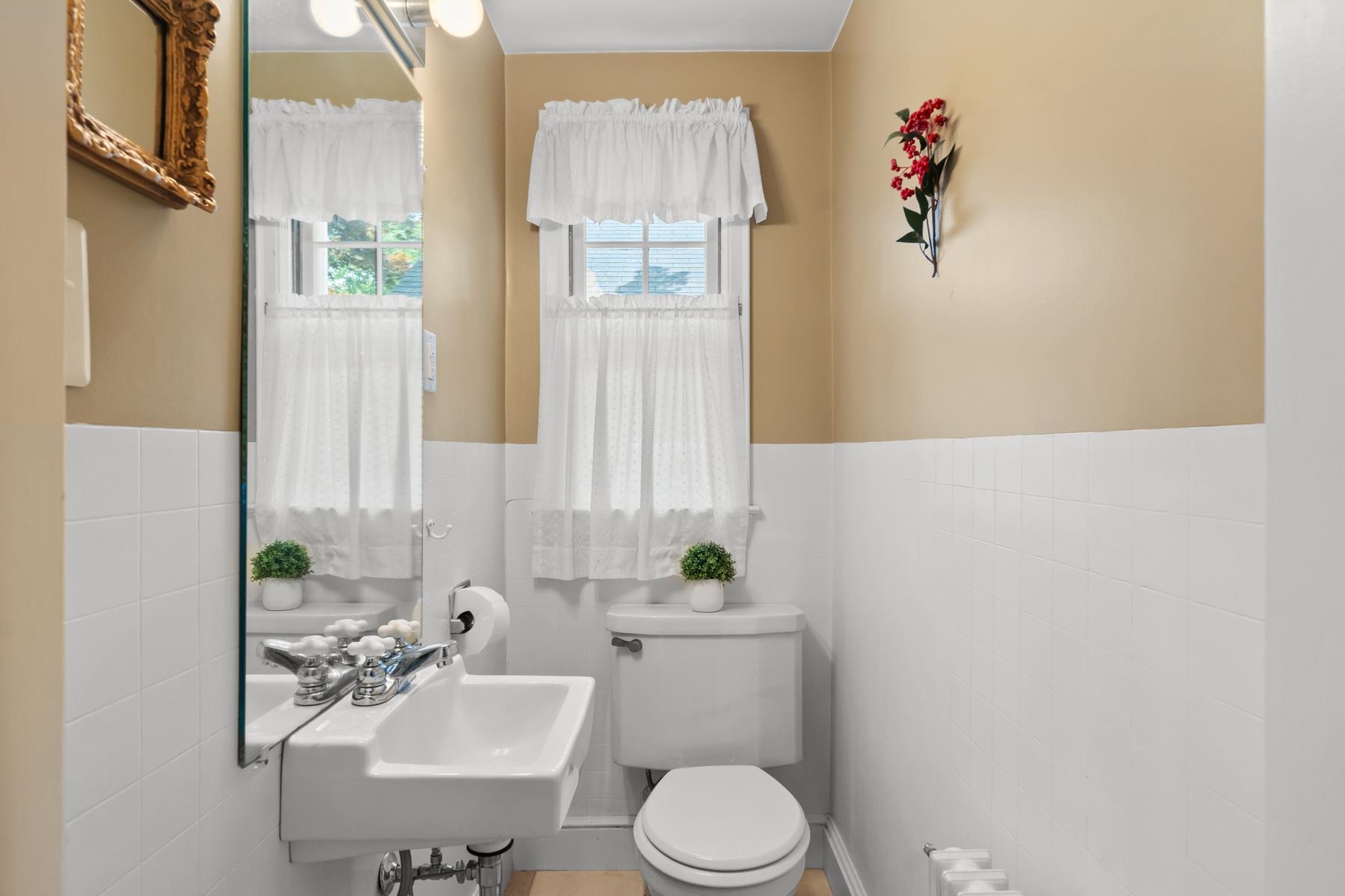 48 Pleasant Street Epping, NH 03042 - Photo 9 of 44