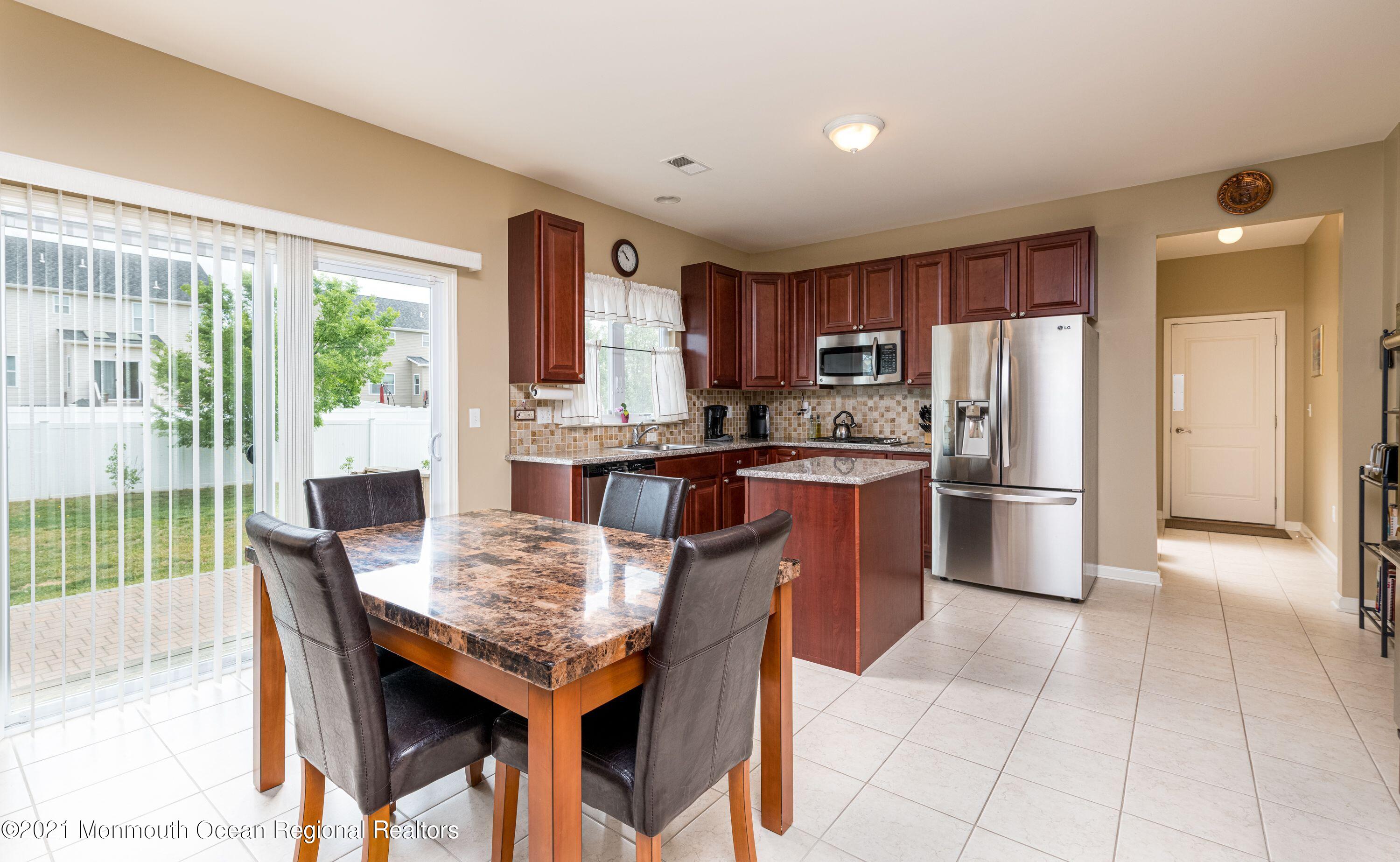 36 Bridle Path Bayville, NJ 08721 - Photo 14 of 33 Eat in Kitchen