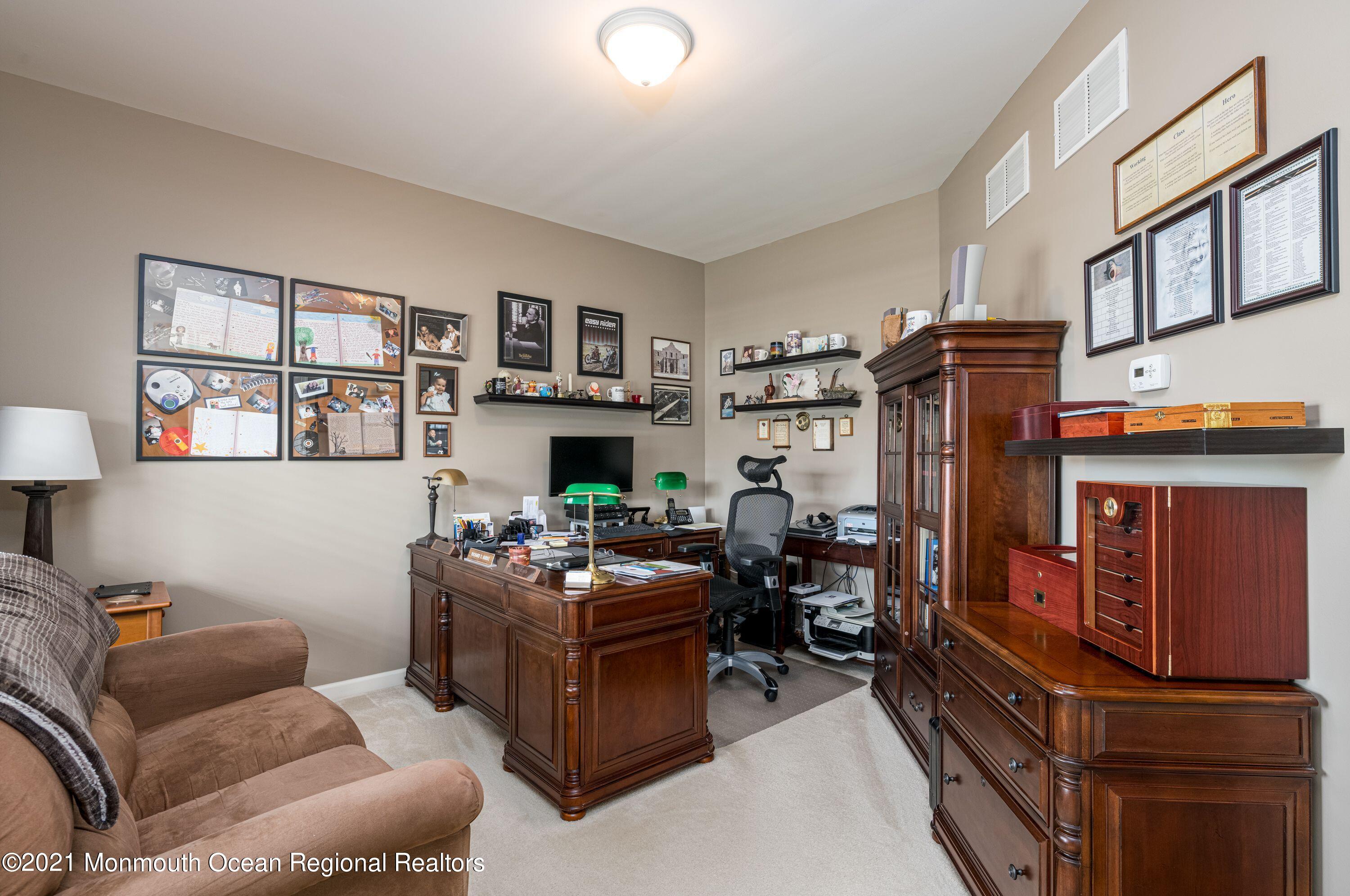 36 Bridle Path Bayville, NJ 08721 - Photo 9 of 33 Office/Living room