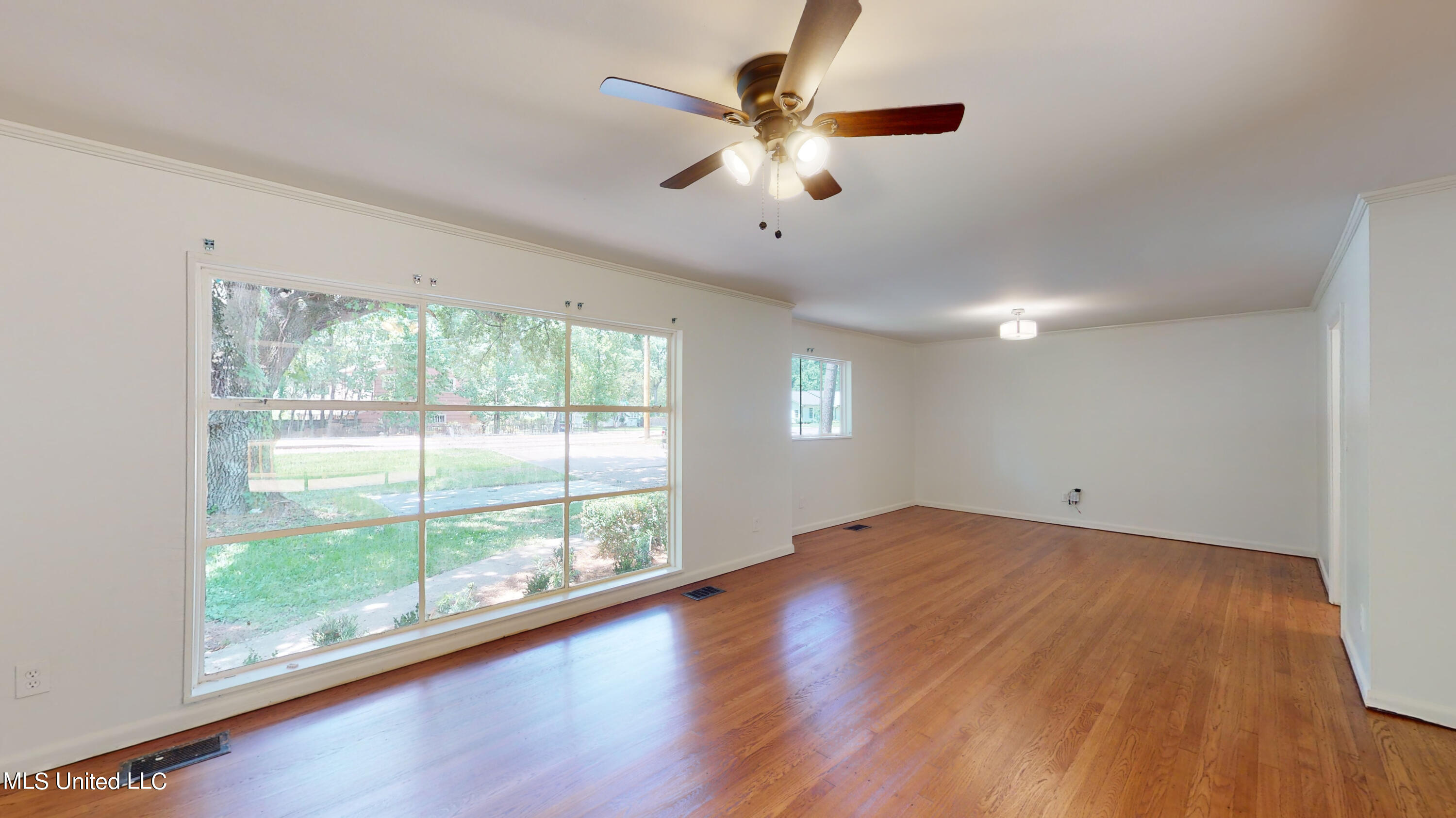 3736 Old Canton Road Jackson, MS 39216 - Photo 2 of 20 3736-Old-Canton-Rd-05302023_202843