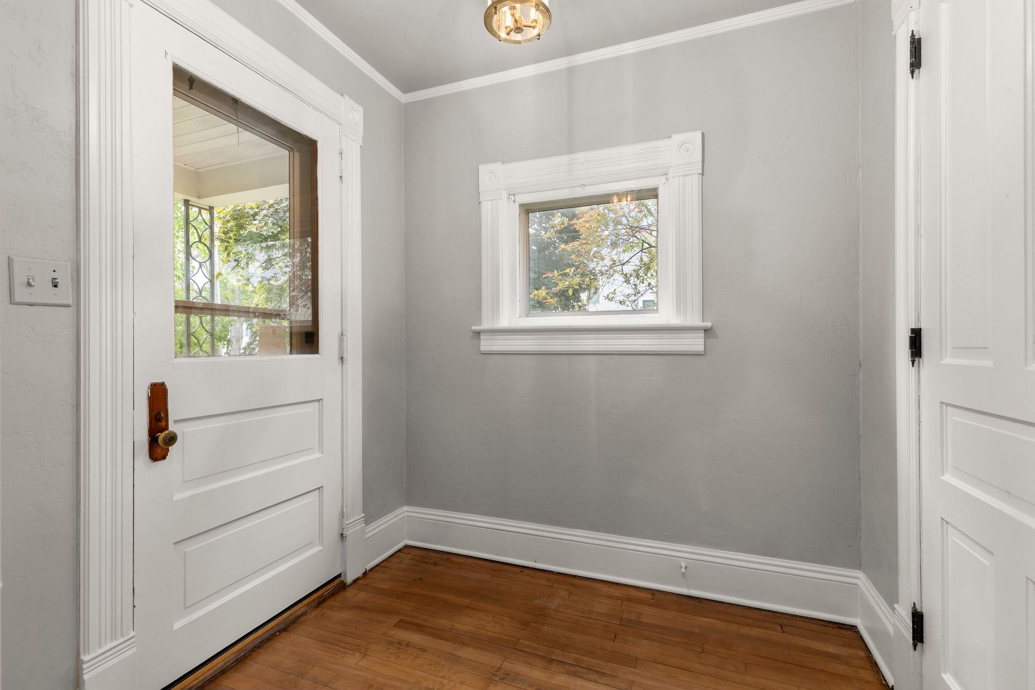 719 South State Street Appleton, WI 54911 - Photo 19 of 68