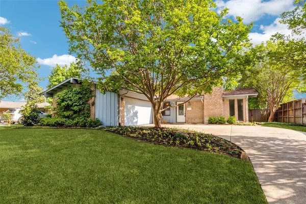 $2,950 | 11353 Coral Hills Drive, Dallas, TX 75229