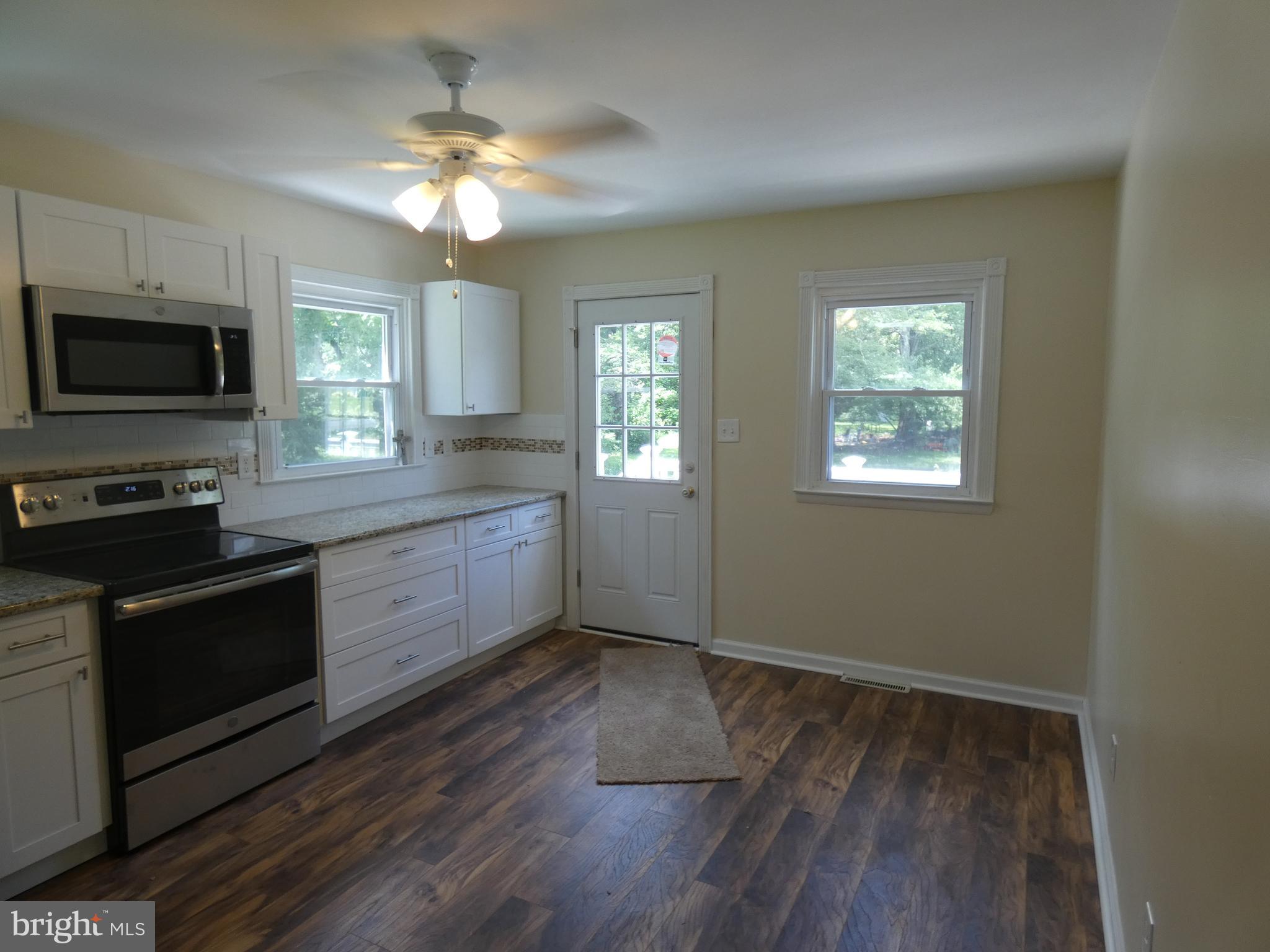 389 East Millstream Road Cream Ridge, NJ 08514 - Photo 11 of 40