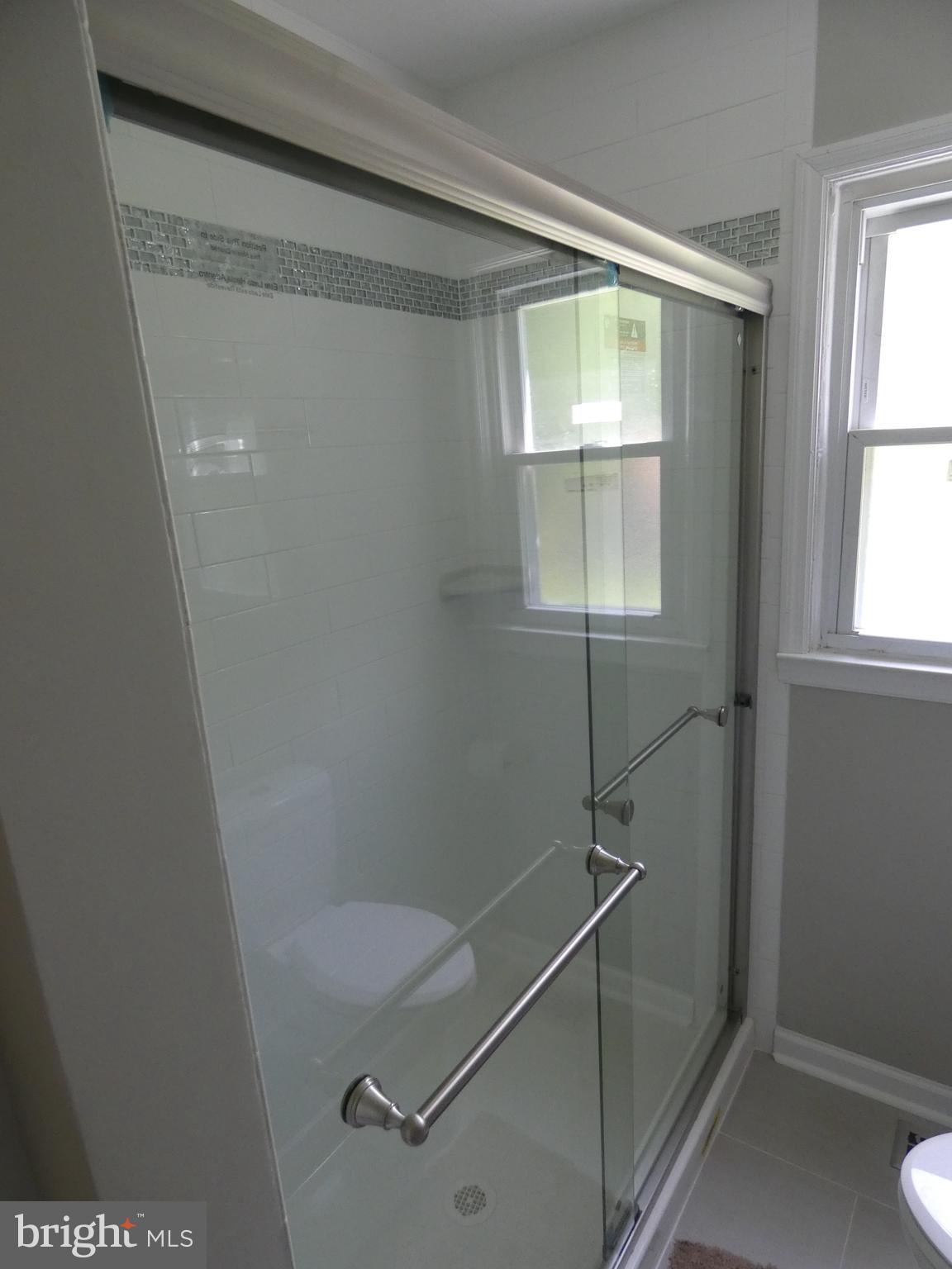 389 East Millstream Road Cream Ridge, NJ 08514 - Photo 18 of 40