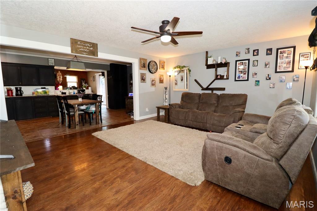 100 South Bend Road Lebanon, MO 65536 - Photo 3 of 27