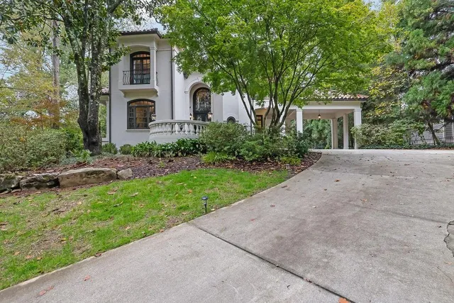 $2,099,000 | 2636 Dobbs Circle Northwest, Atlanta, GA 30327