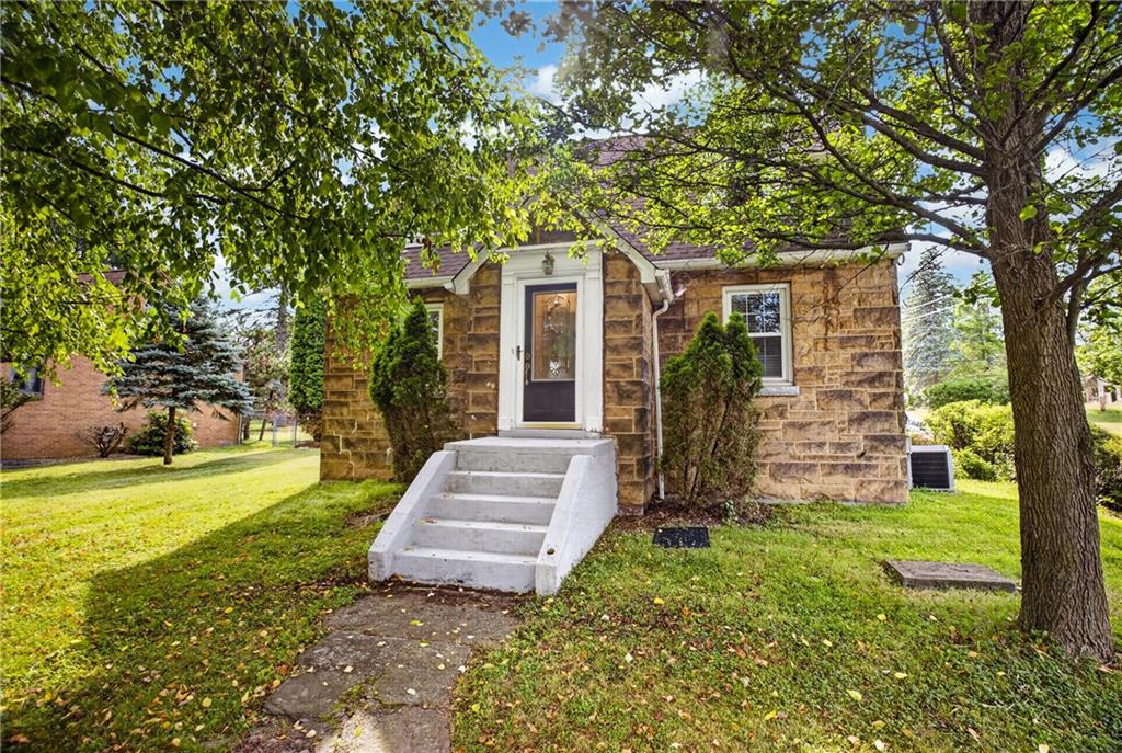 302 Lindsay Road Carnegie, PA 15106 - Photo 1 of 34 Gallery Image 1
