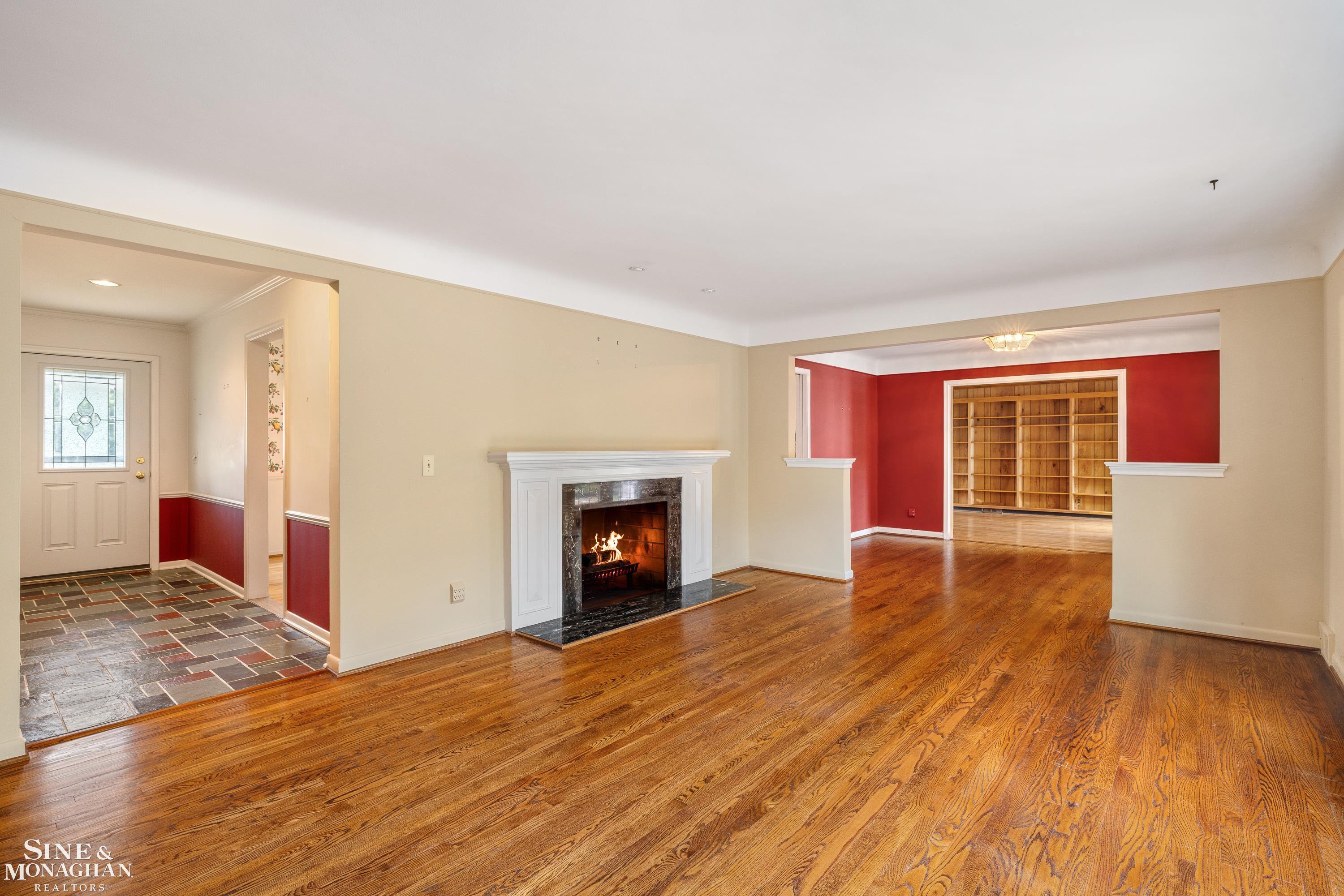 72 South Duval Road Grosse Pointe, MI 48236 - Photo 4 of 48 50204422-81828384-4661-4b13-a591-efb2eca4d9c0.JPG
