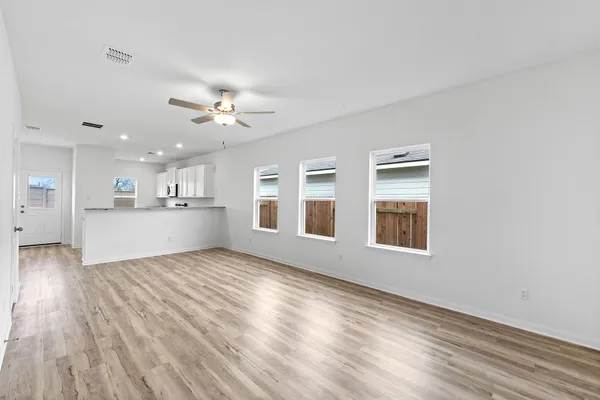 $2,430 | 14700 Wahlbergs Way, Elgin, TX 78621