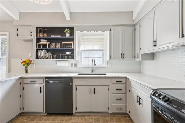 $315,000 | 7425 Melrose Lane, Shawnee, KS 66203