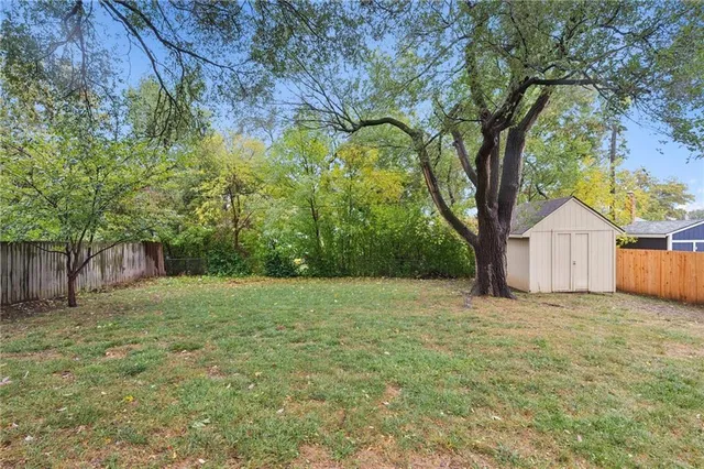 $315,000 | 7425 Melrose Lane, Shawnee, KS 66203