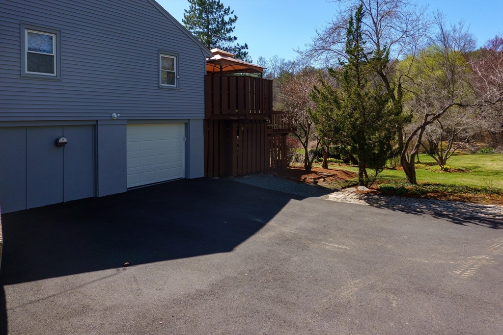 147 Rice Avenue Northborough, MA 01532 - Photo 30 of 42 Gallery Image 30